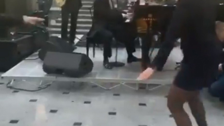 Marija Zaharova, Tvist,