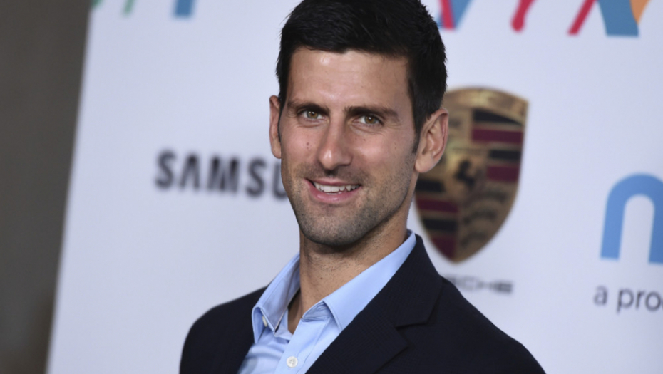 Novak Đoković odelo