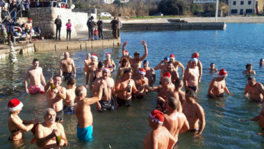 Novogodišnje kupanje Pula, 