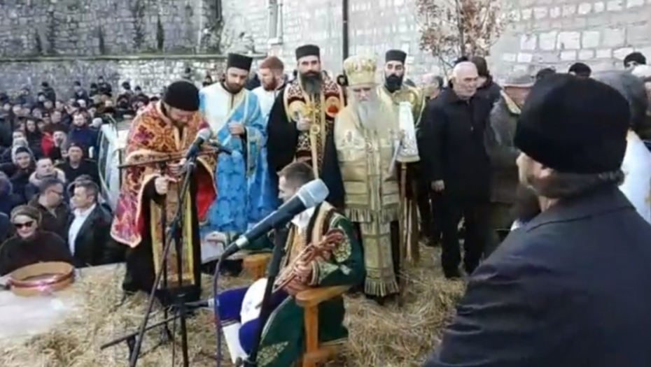 Badnjak, nalaganje, Cetinje, SPC