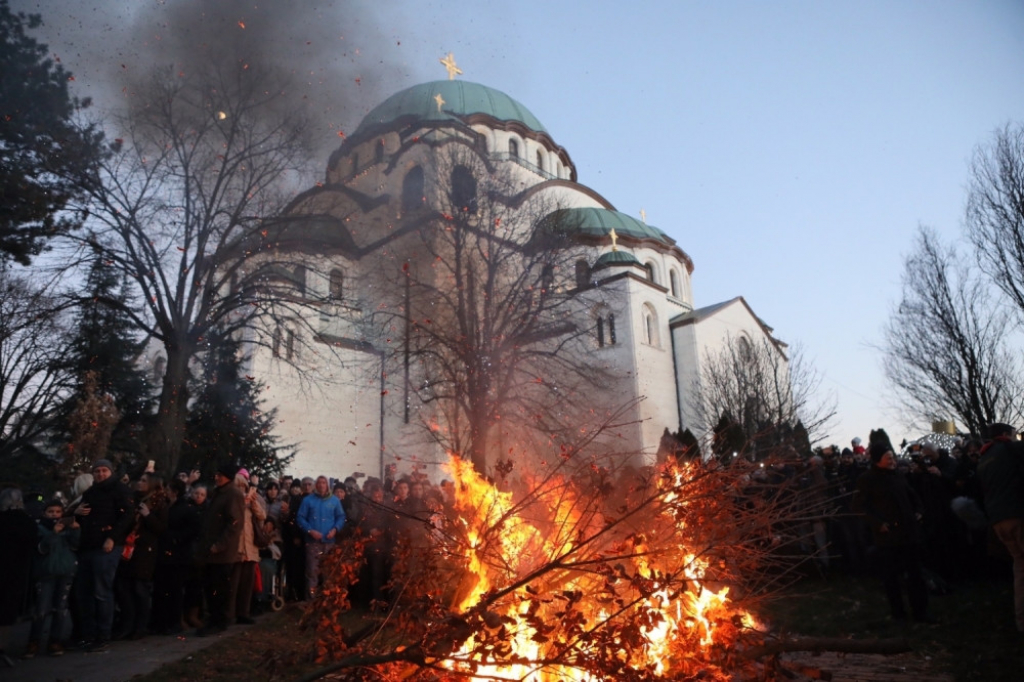 Paljenje Badnjaka, Hram Svetog Save