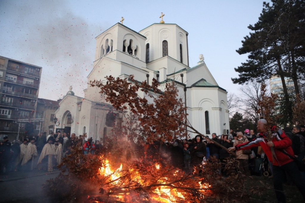 Paljenje Badnjaka, Hram Svetog Save