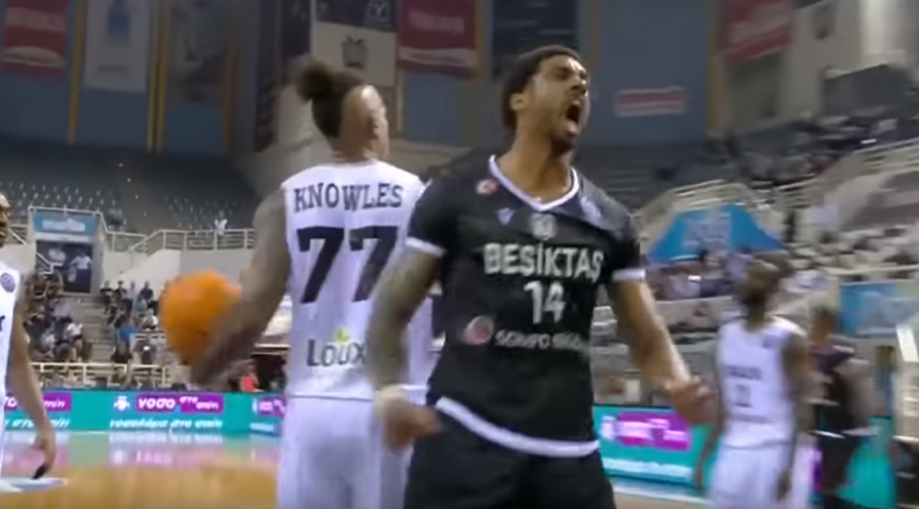 Džejms Majkl Mekadu