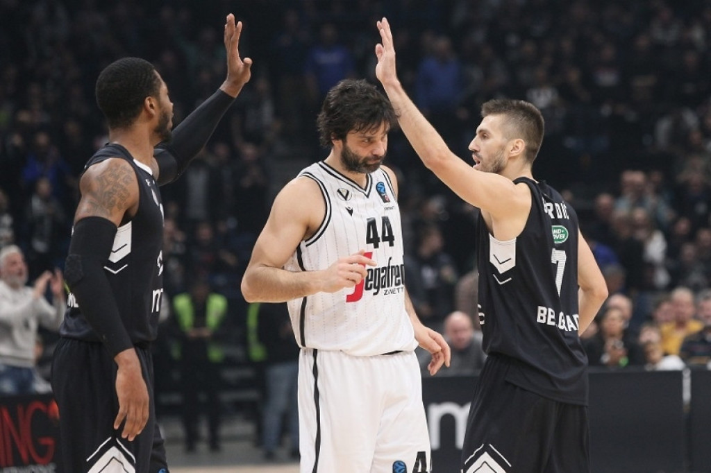 Vilijam Mozli, Milo&scaron; Teodosić i Nemanja Gordić