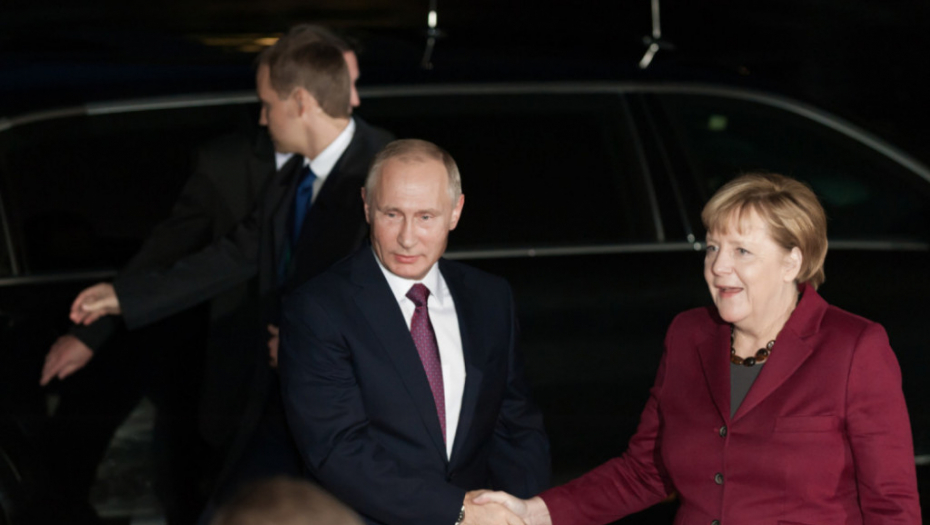 Vladimir Putin, Angela Merkel