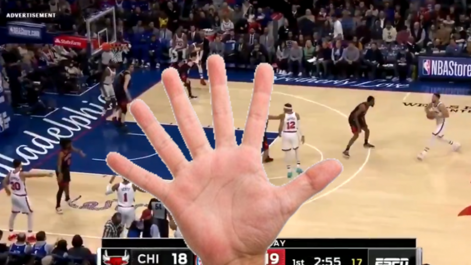 Šest igrača Filadelfije u isto vreme na terenu