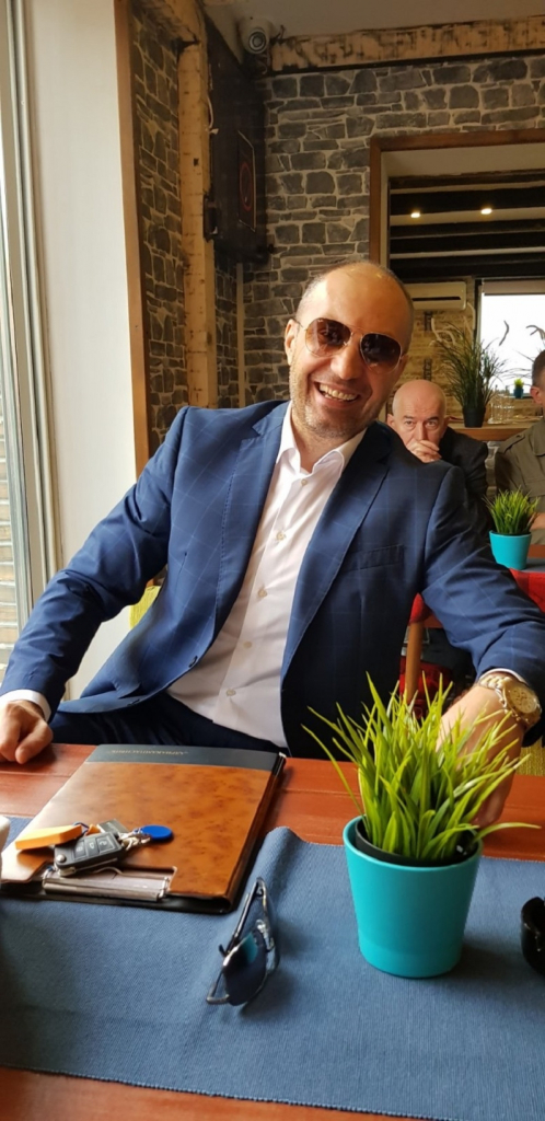 Nebojša Jestrović, kuma Darka Šarića