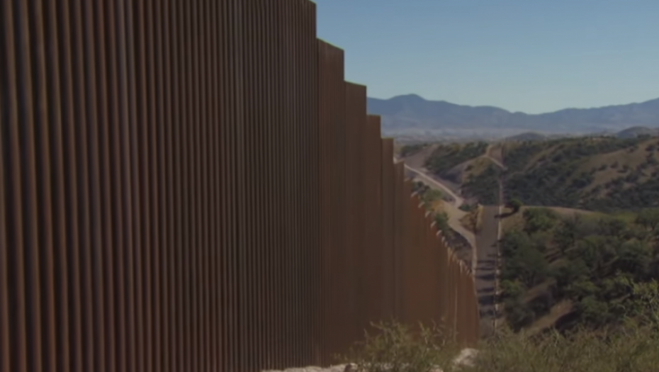 Granični zid između SAD i Meksika