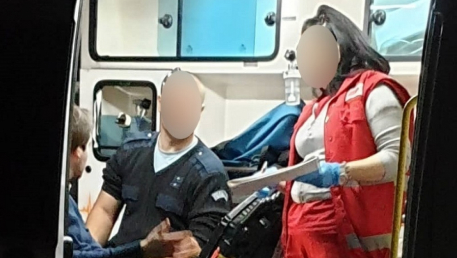 Povređeni policajac