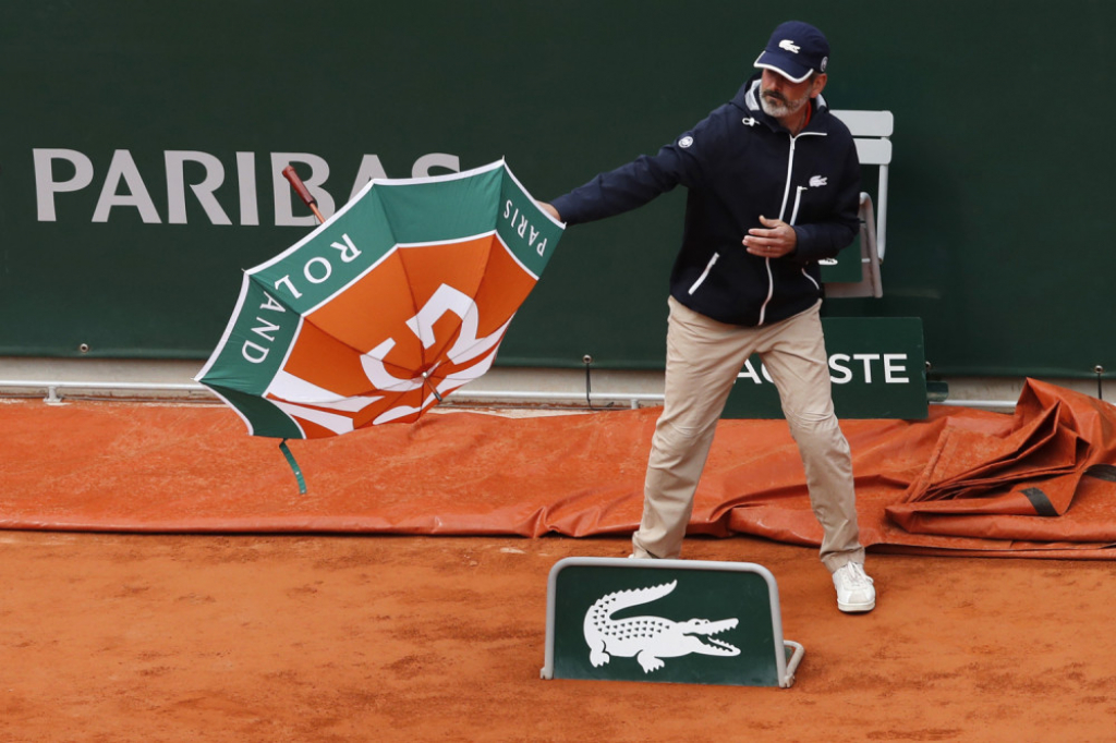 Vetar na meču Đoković-Tim