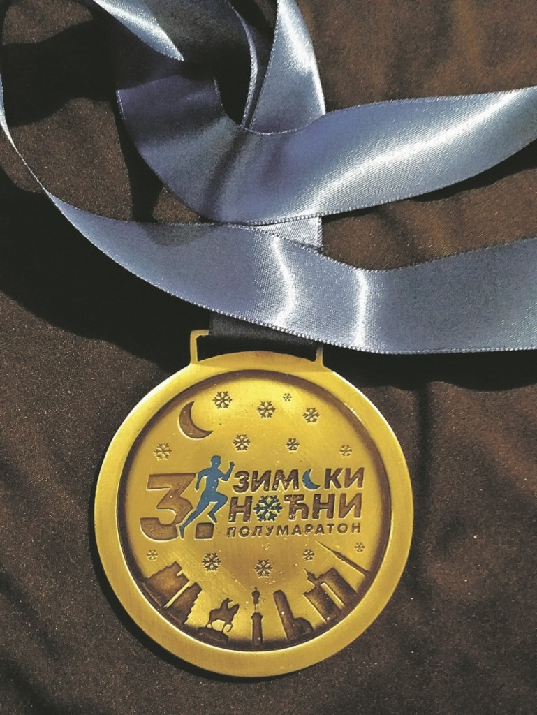 Zimski noćni polumaraton