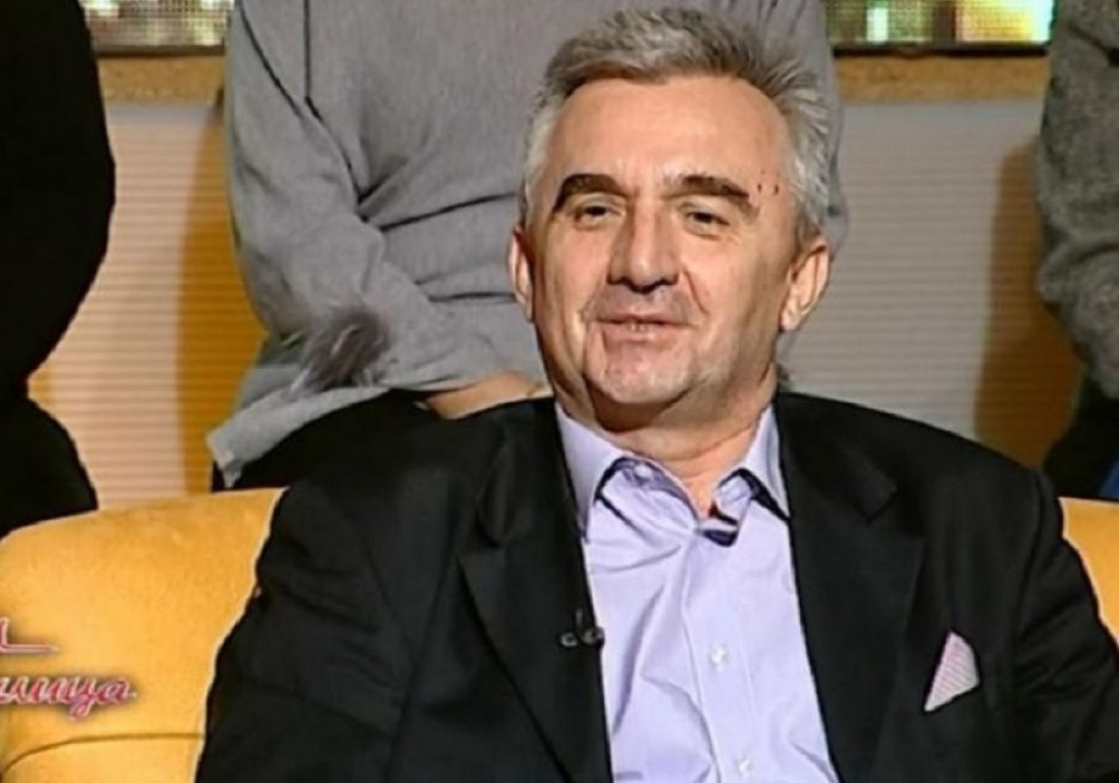Milomir Marić, Ćirilica