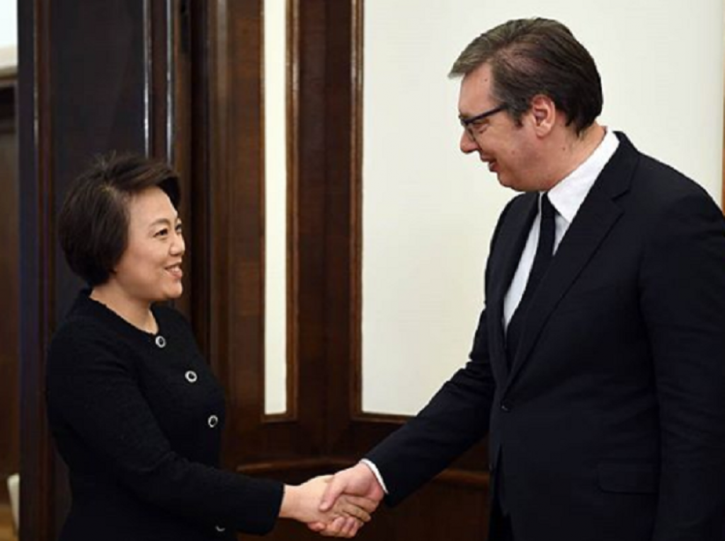 Aleksandar Vučić, Čen Bo