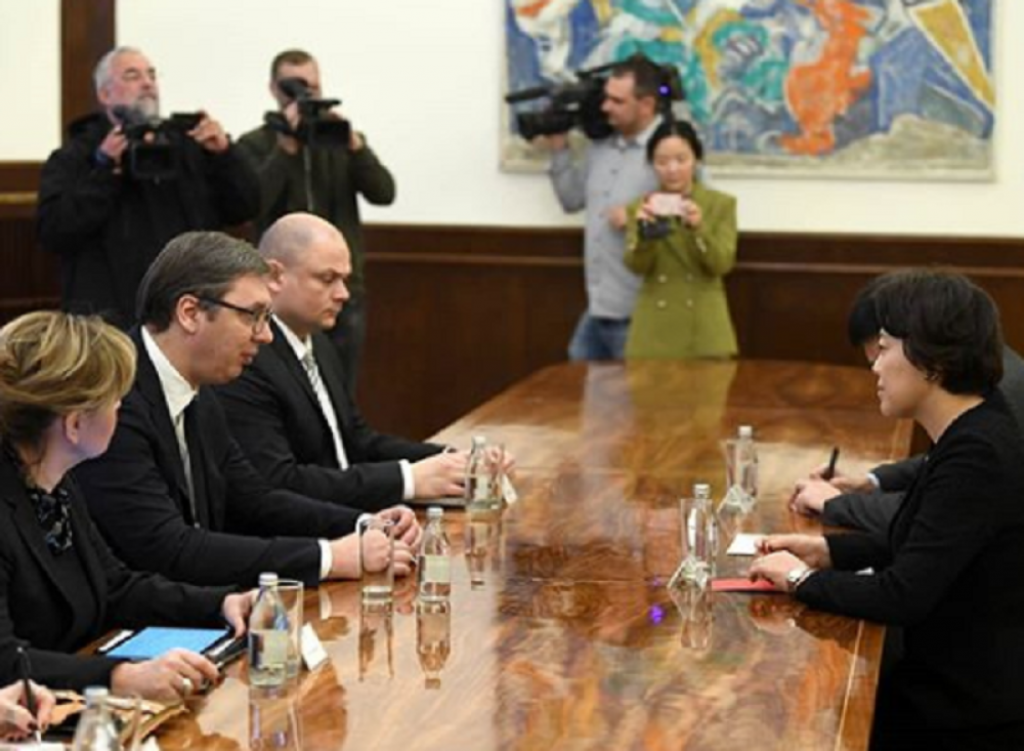 Aleksandar Vučić, Čen Bo