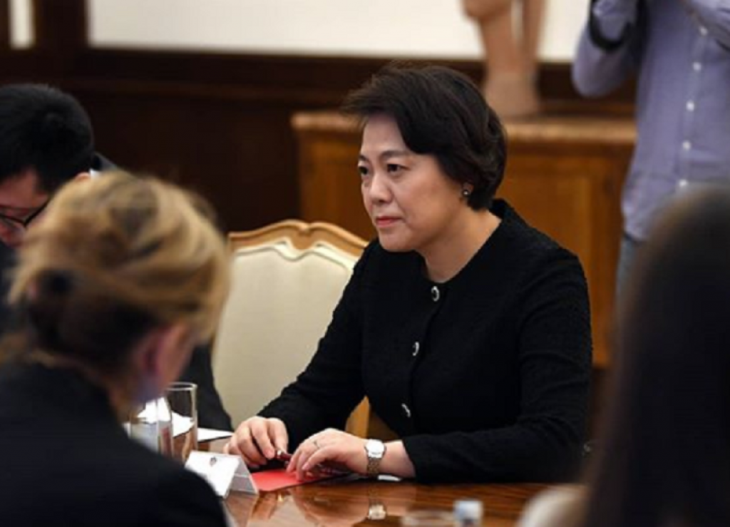 Aleksandar Vučić, Čen Bo