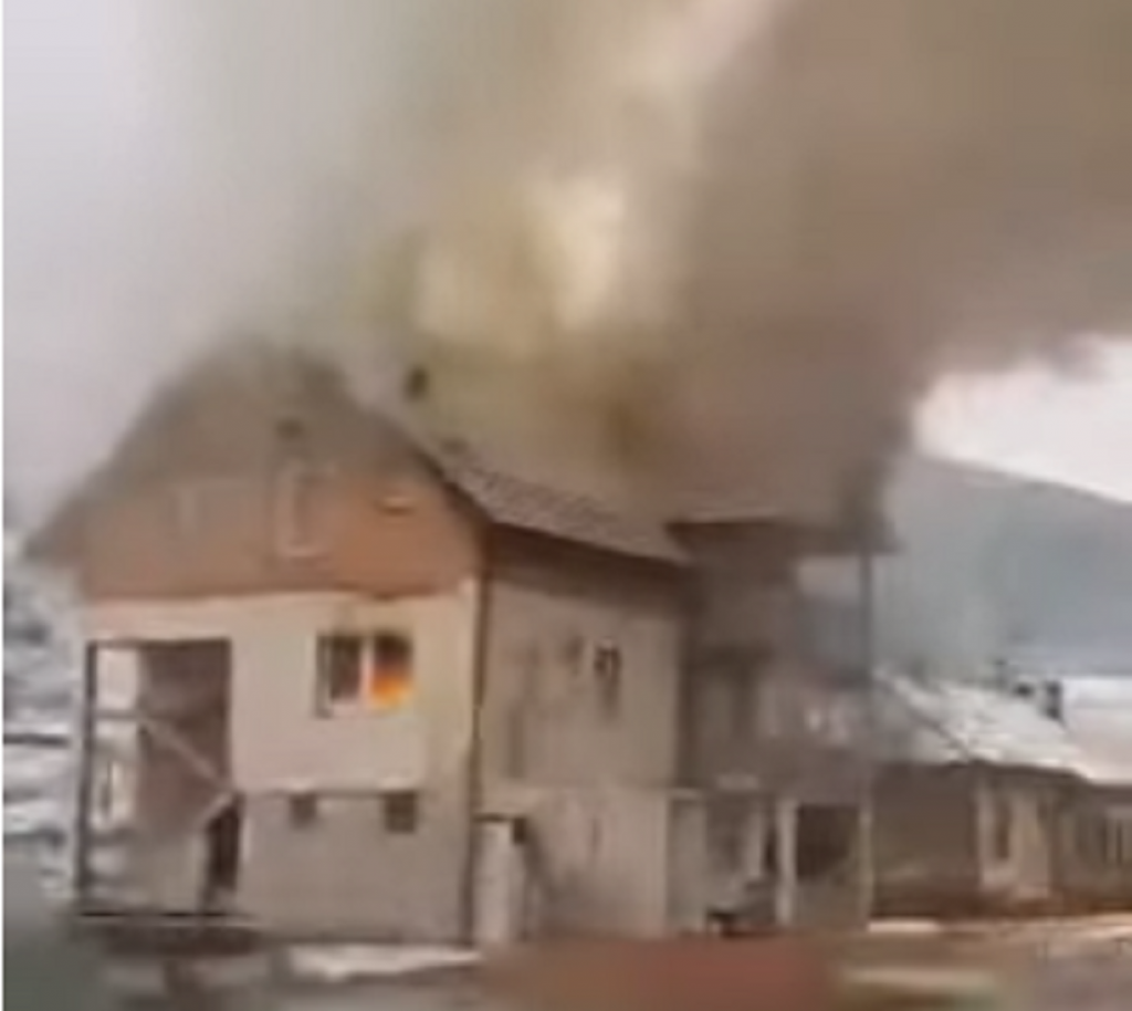 Požar, kuća u plamenu