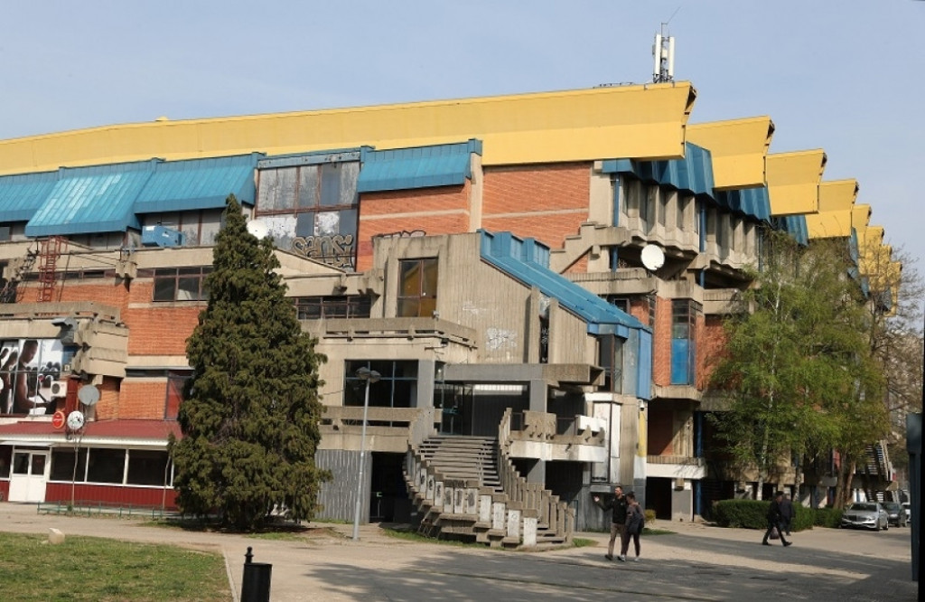Hala Pionir, Ledena dvorana