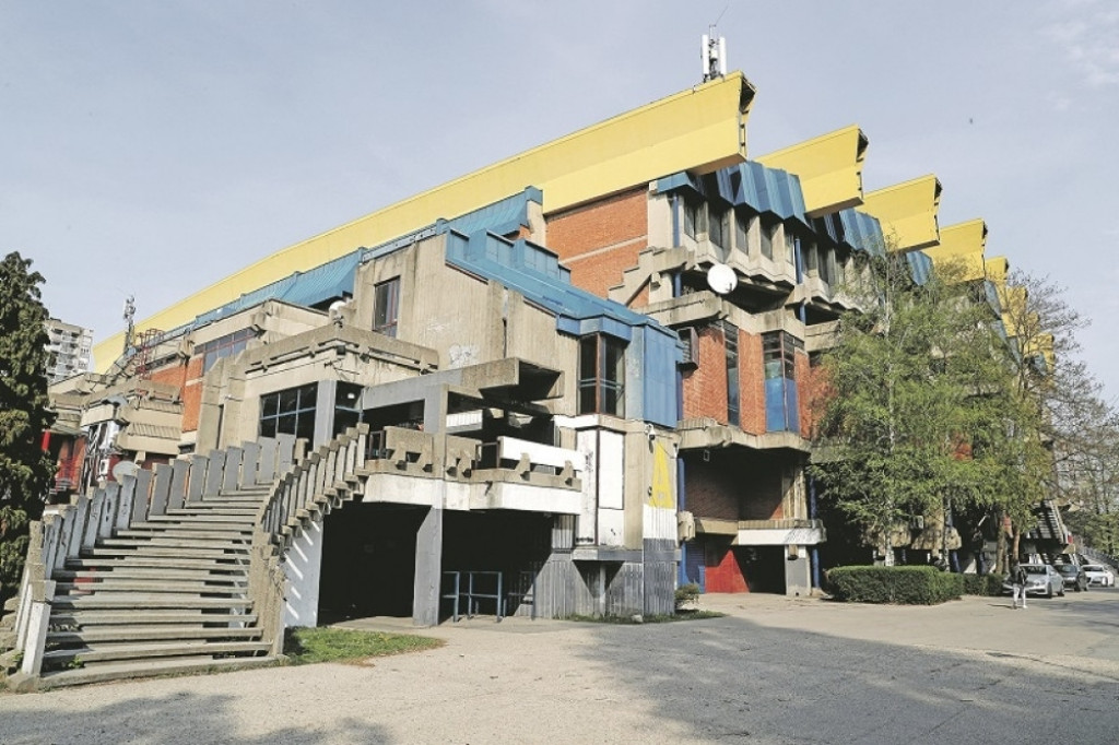 Hala Pionir, Ledena dvorana