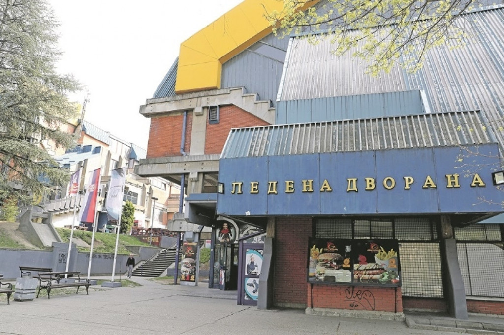 Hala Pionir, Ledena dvorana