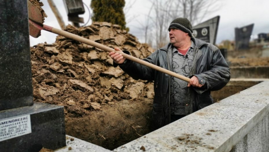 Najpopularniji grobar u Šumadiji, Zoran!