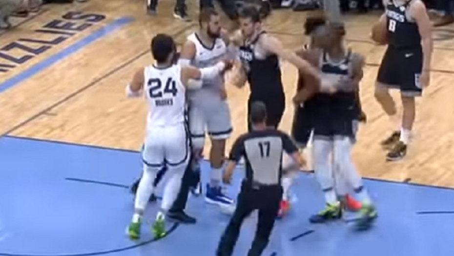 Tuča na meču Memfis - Sakramento