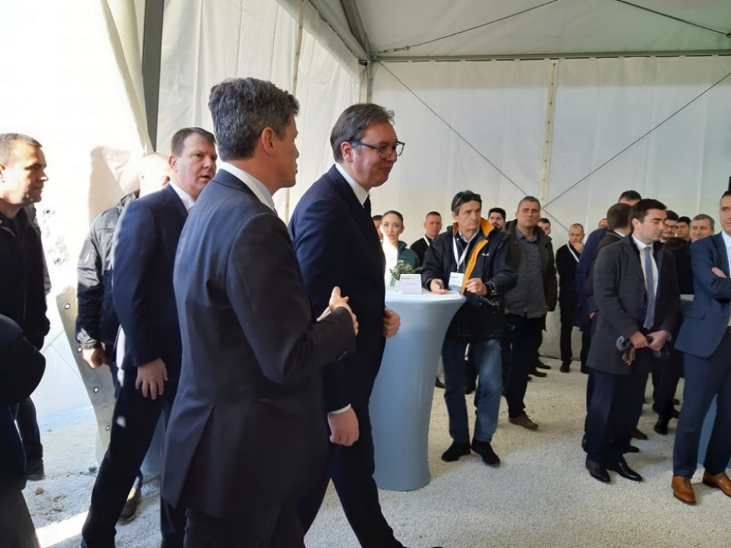 Aleksandar Vučić, Novi Sad