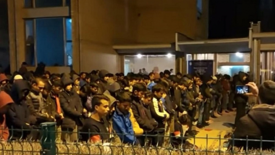 Migranti se mole u Šidu