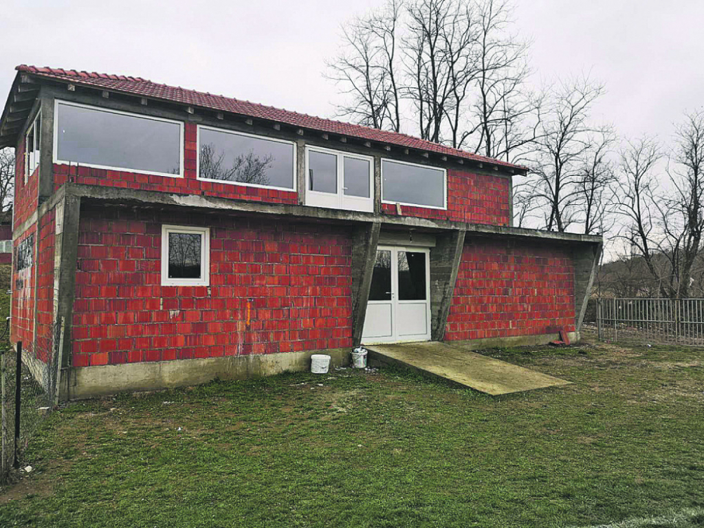 Upravna zgrada FK Meševo