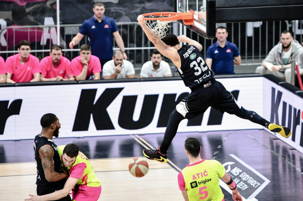 Zakucavanje Trifunovića