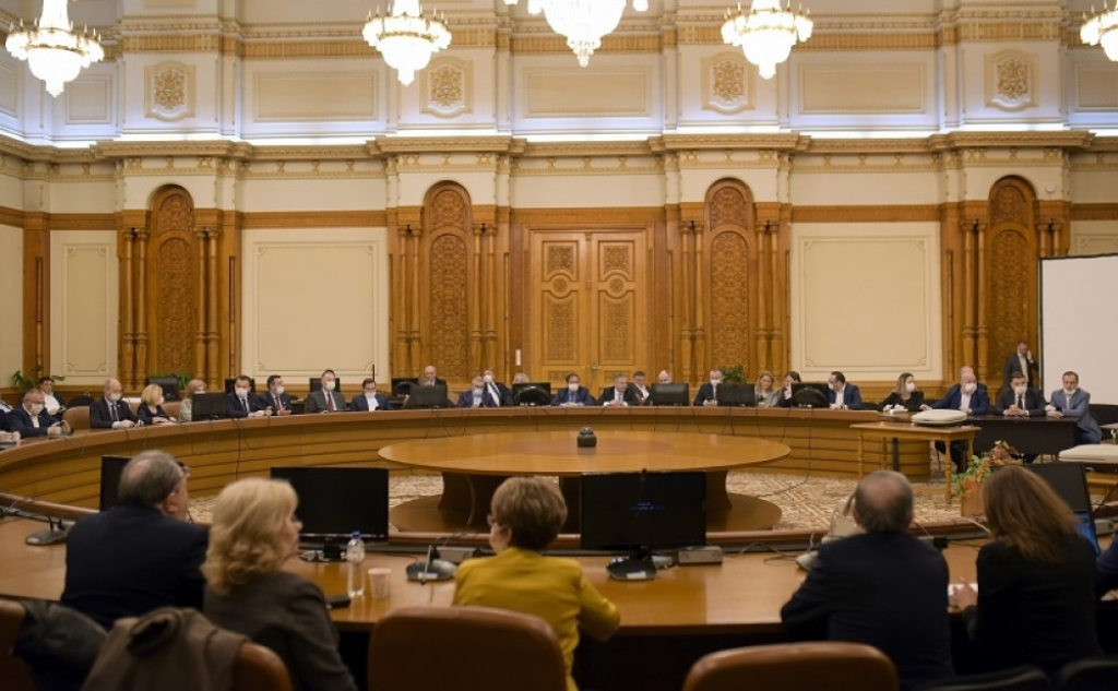 Ludovik Orban, Vlada Rumunije