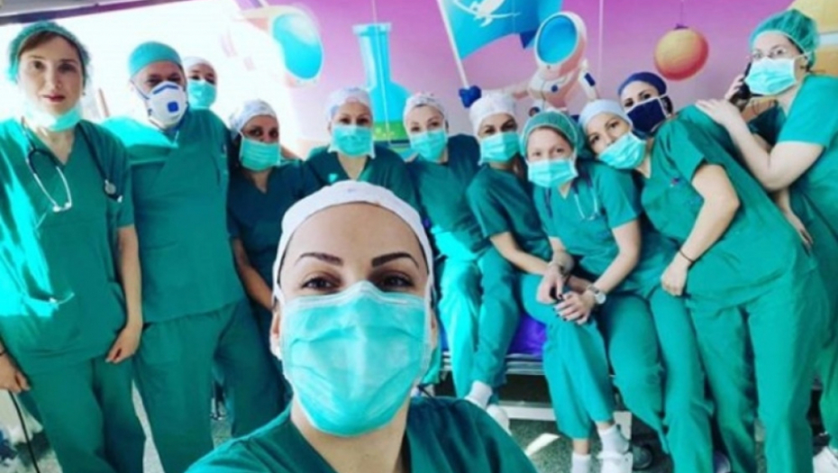 Doktori sa Instuta za majku i dete