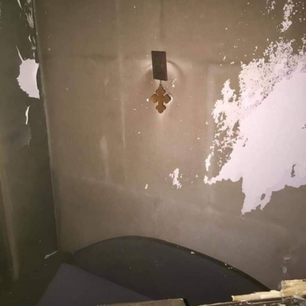 Netaknute ikone u izgorelom stanu na Novom Beogradu