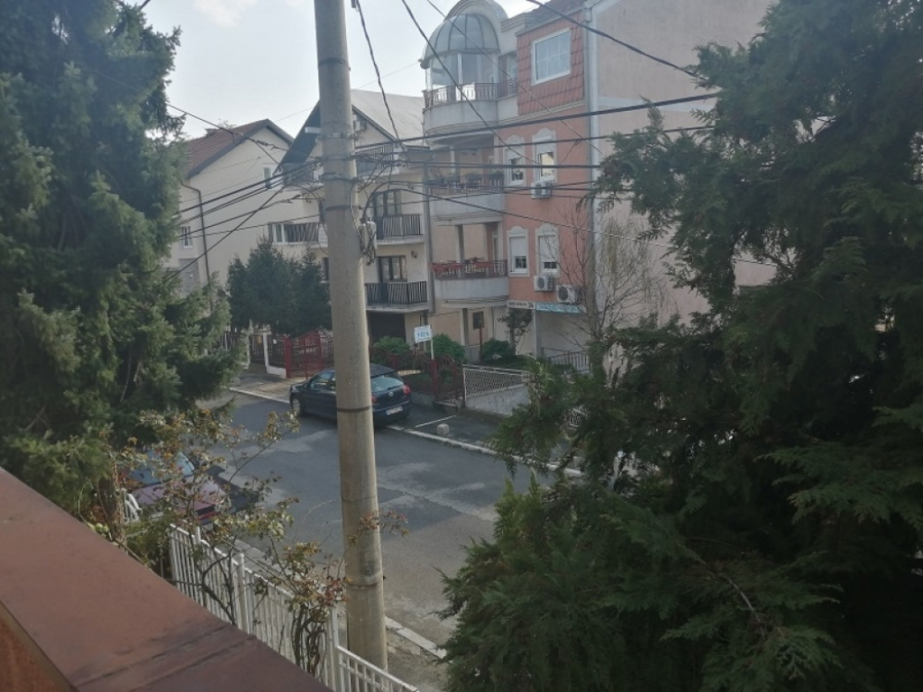 Policijski čas, Banovo brdo