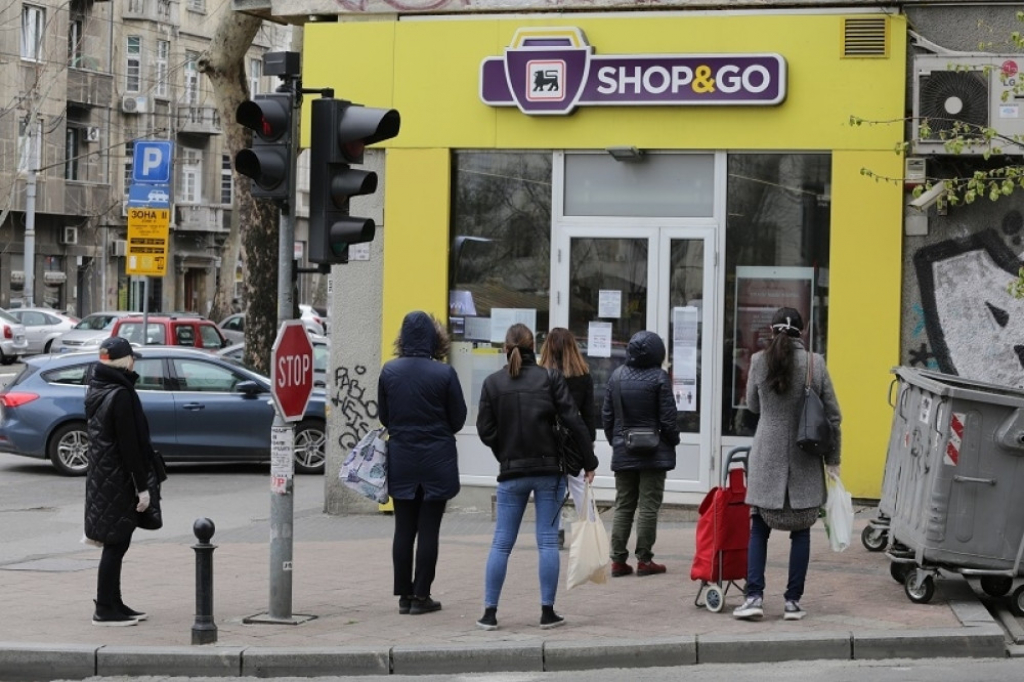 Prodavnice, gužva, potro&scaron;ači