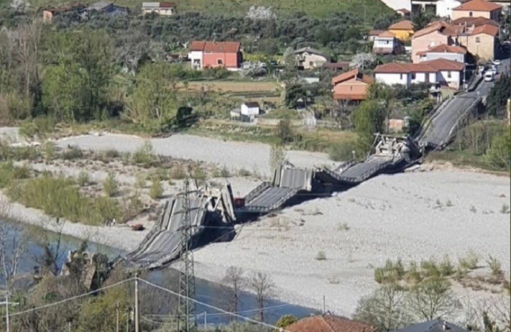 Srušen most u Italiji