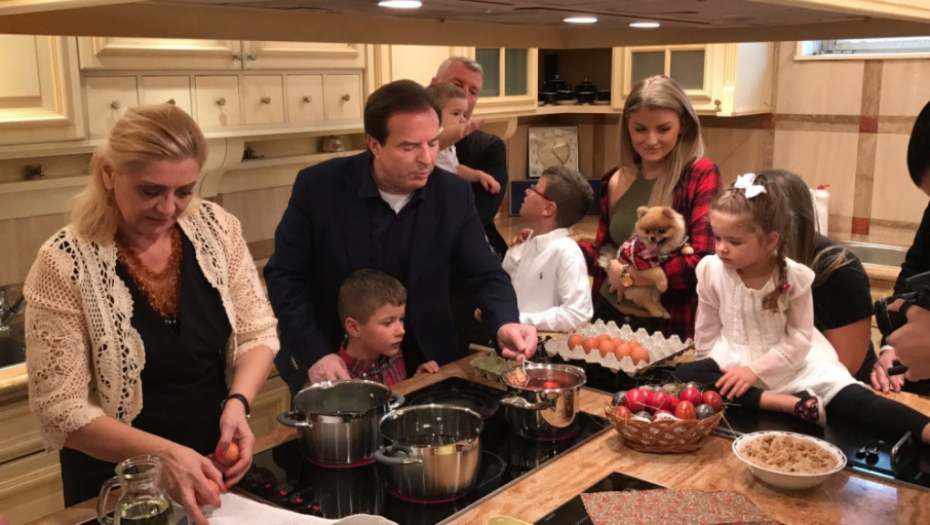 Bogoljub Karić sa porodicom