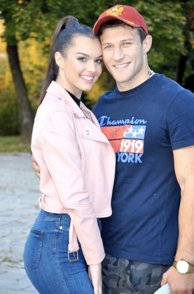 Nemanja Majdov sa devojkom Anjom