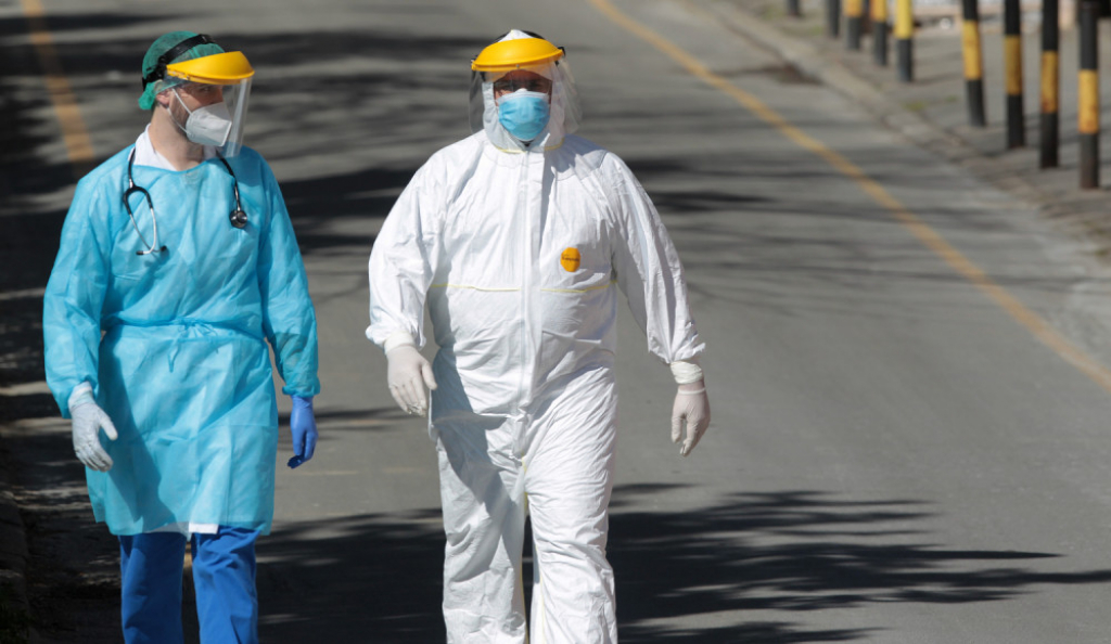 Infektivna klinika, medicinari