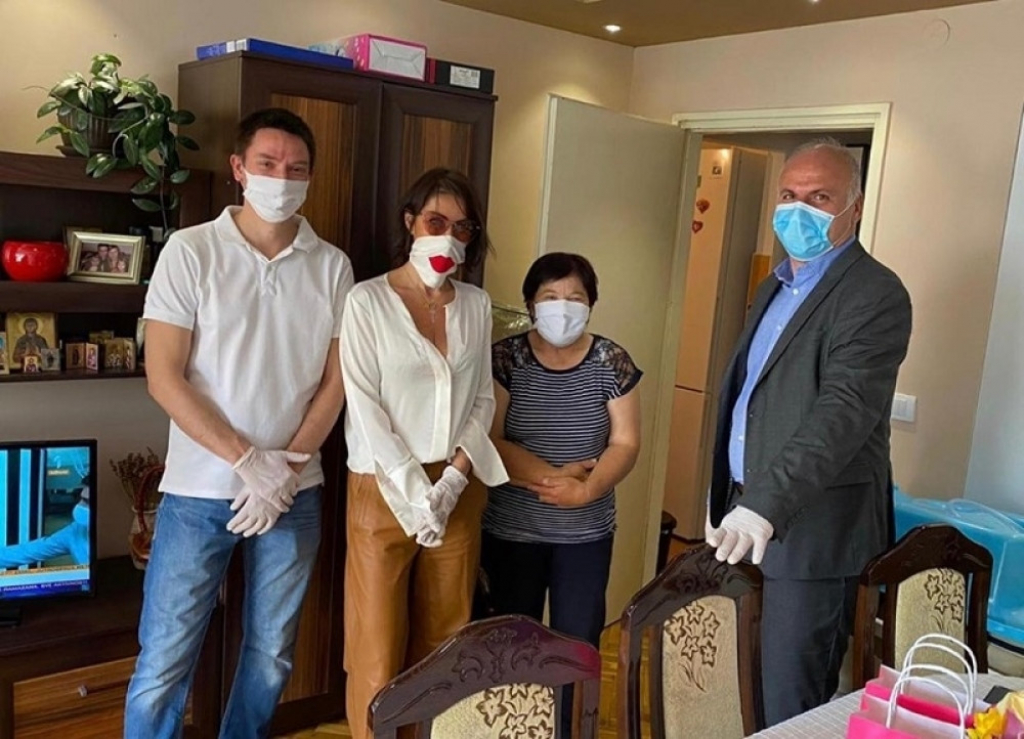 Rodile se trojke na drugi dan Vaskrsa