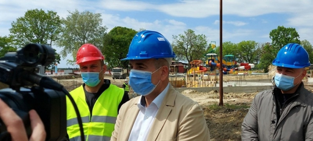 Bogdan Laban, obilazak Akva parka u Subotici