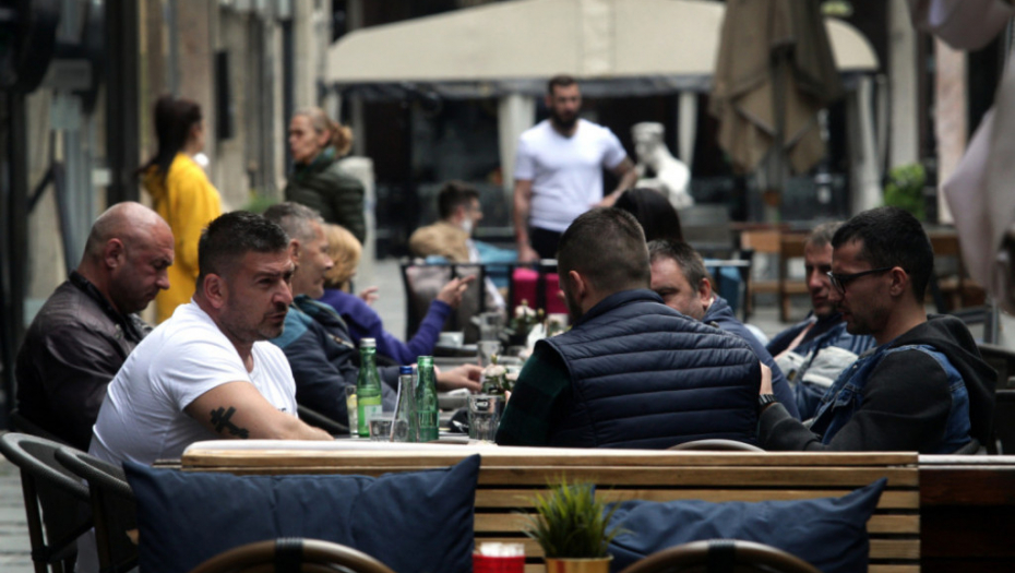 Beograd, šetnja, građani, kafići