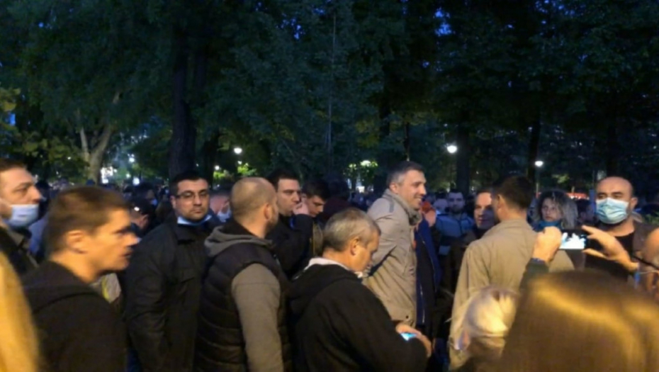 Protest opozicije na Andrićevom vencu