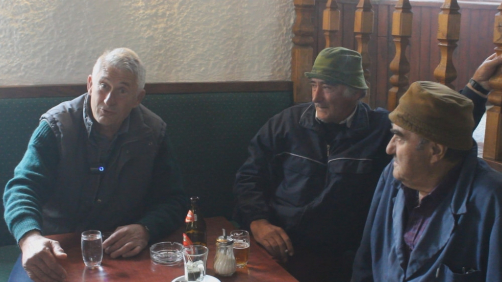 Mehana u kojoj se sastaju Vepar, Đavo, Prase Šlog