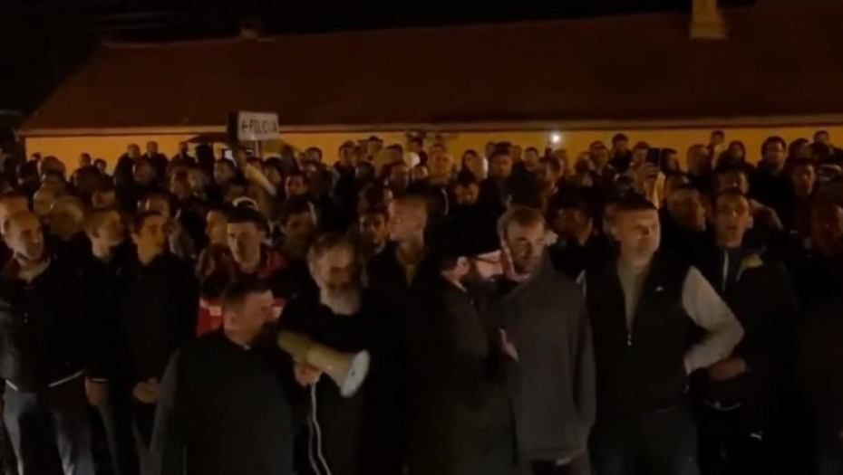 Narod brani svetinje