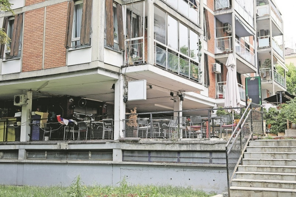 Kafić u kojem su pretučeni Petronijević i Peković