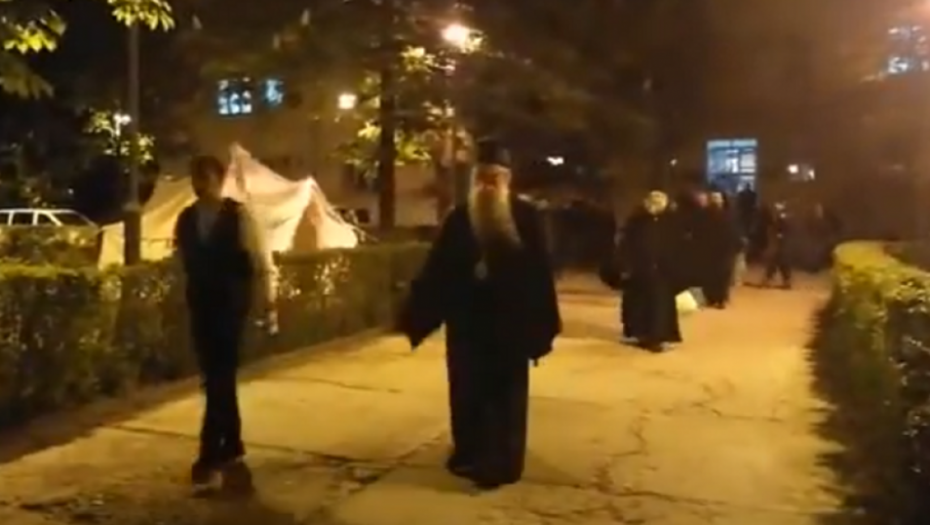 Puštanje vladike Joanikija