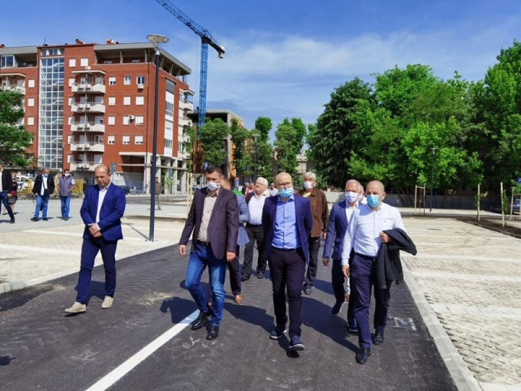 Miloš Vučević na novoizgrađenom parkingu