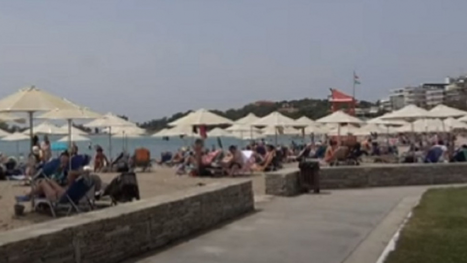 Grčka plaža u dobar koronavirusa