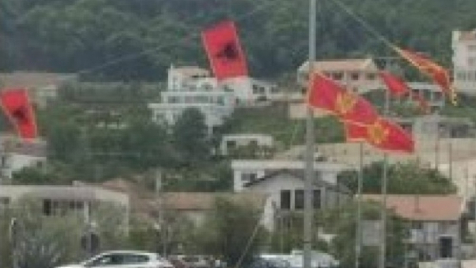 albanske zastave u Crnoj Gori 