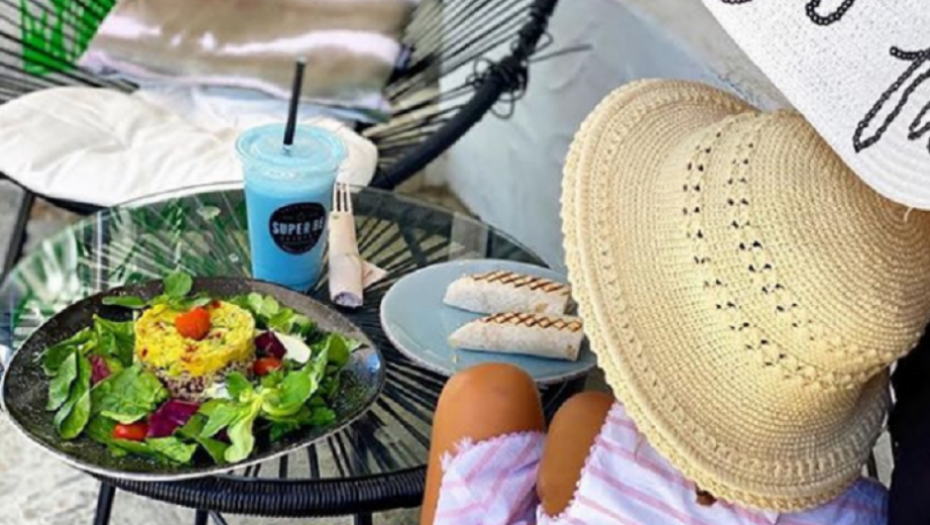 Jelena i Tara Đoković